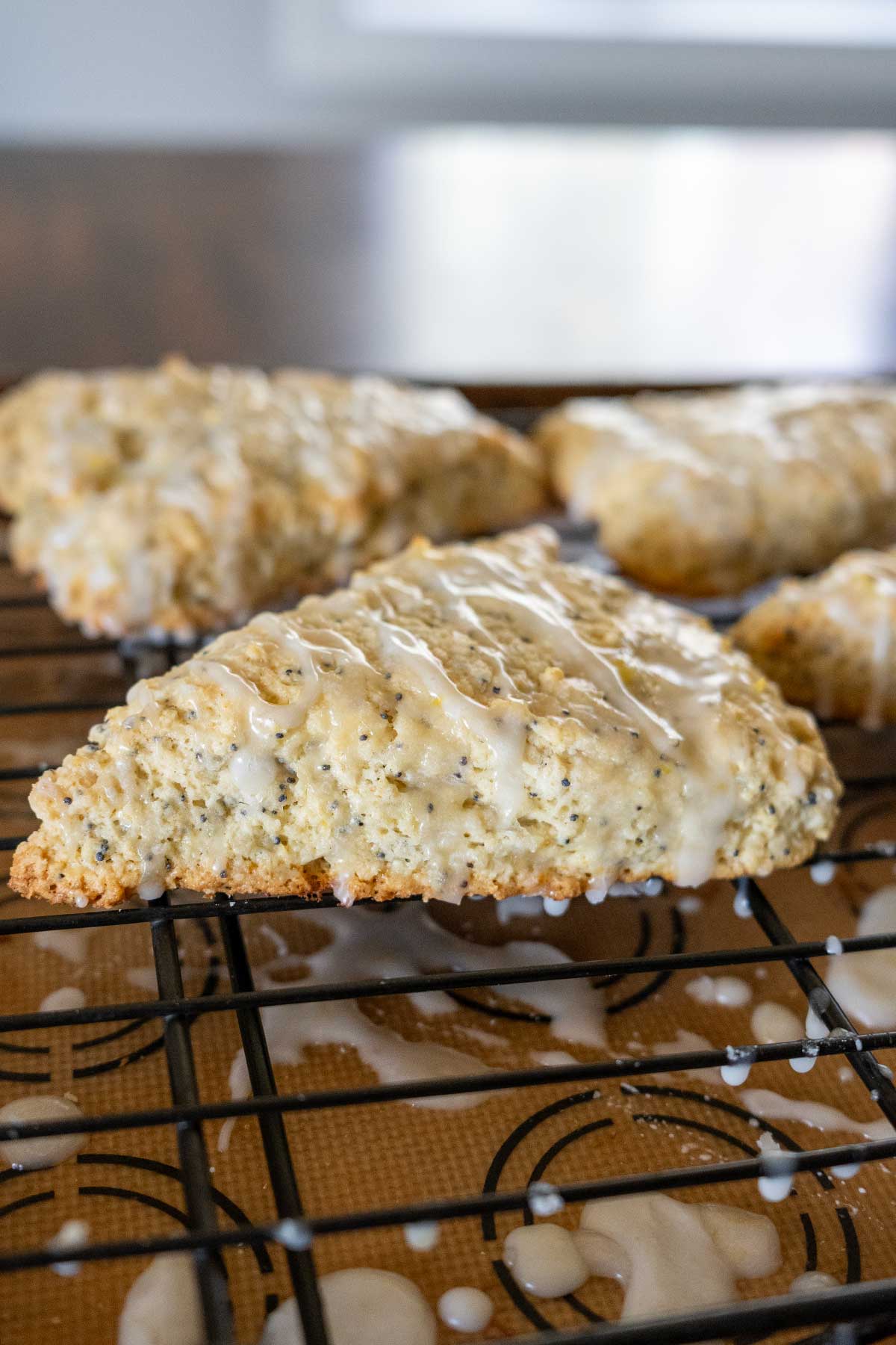lemon poppy seed scones