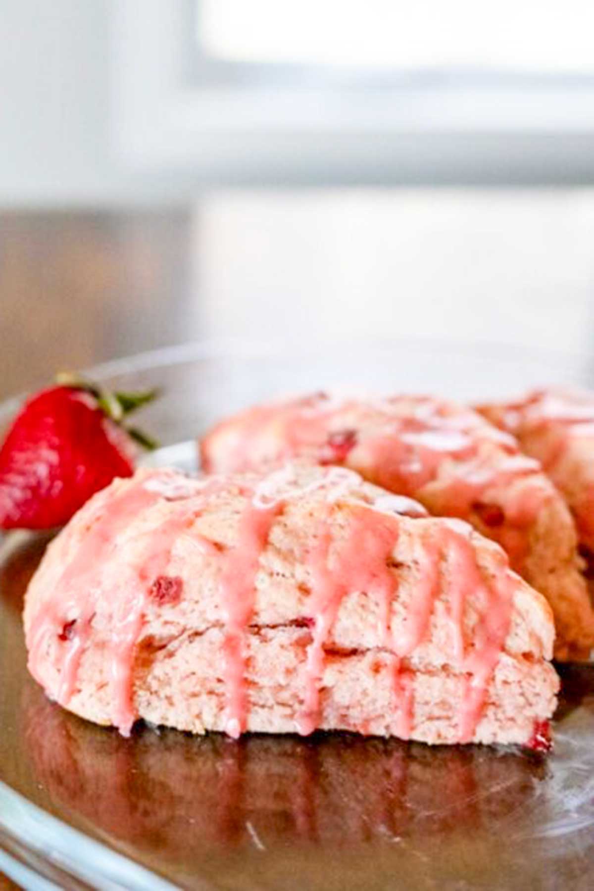 Sourdough Discard Strawberry Scones with Strawberry Glaze