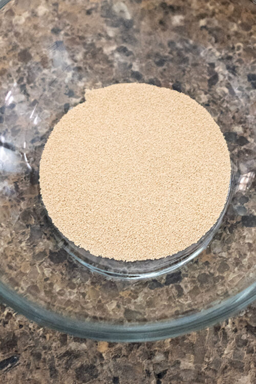 How Yeast Works in Bread Baking: The Magic Behind the Rise