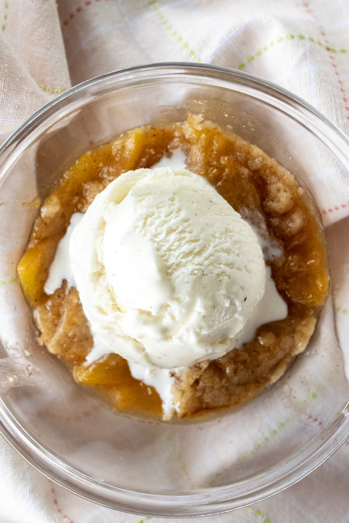 Easy Fresh Peach Cobbler