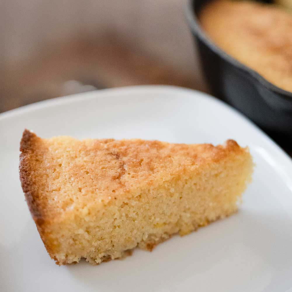 Perfectly Buttery Cornbread (Sweet)