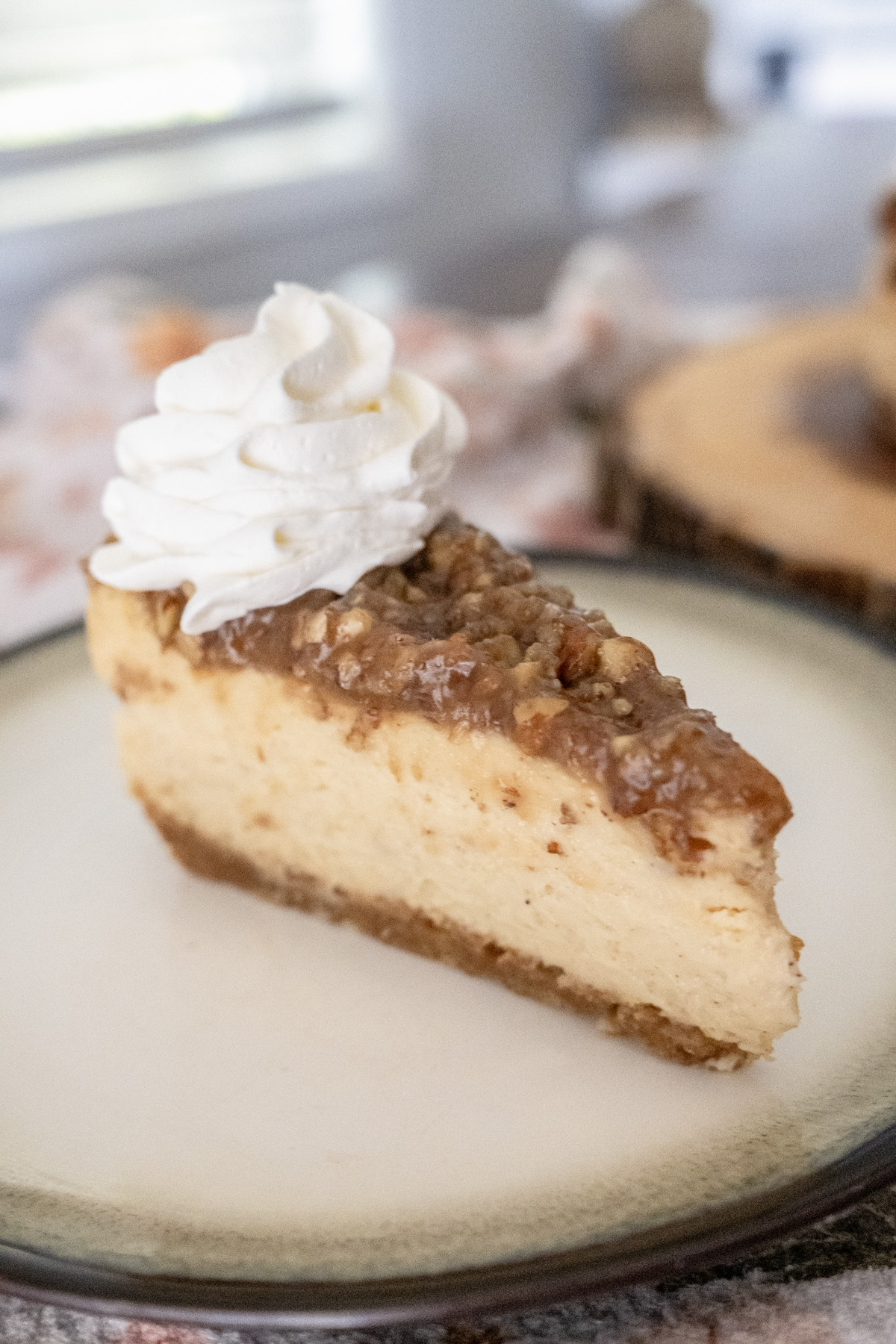 Creamy Pecan Pie Cheesecake